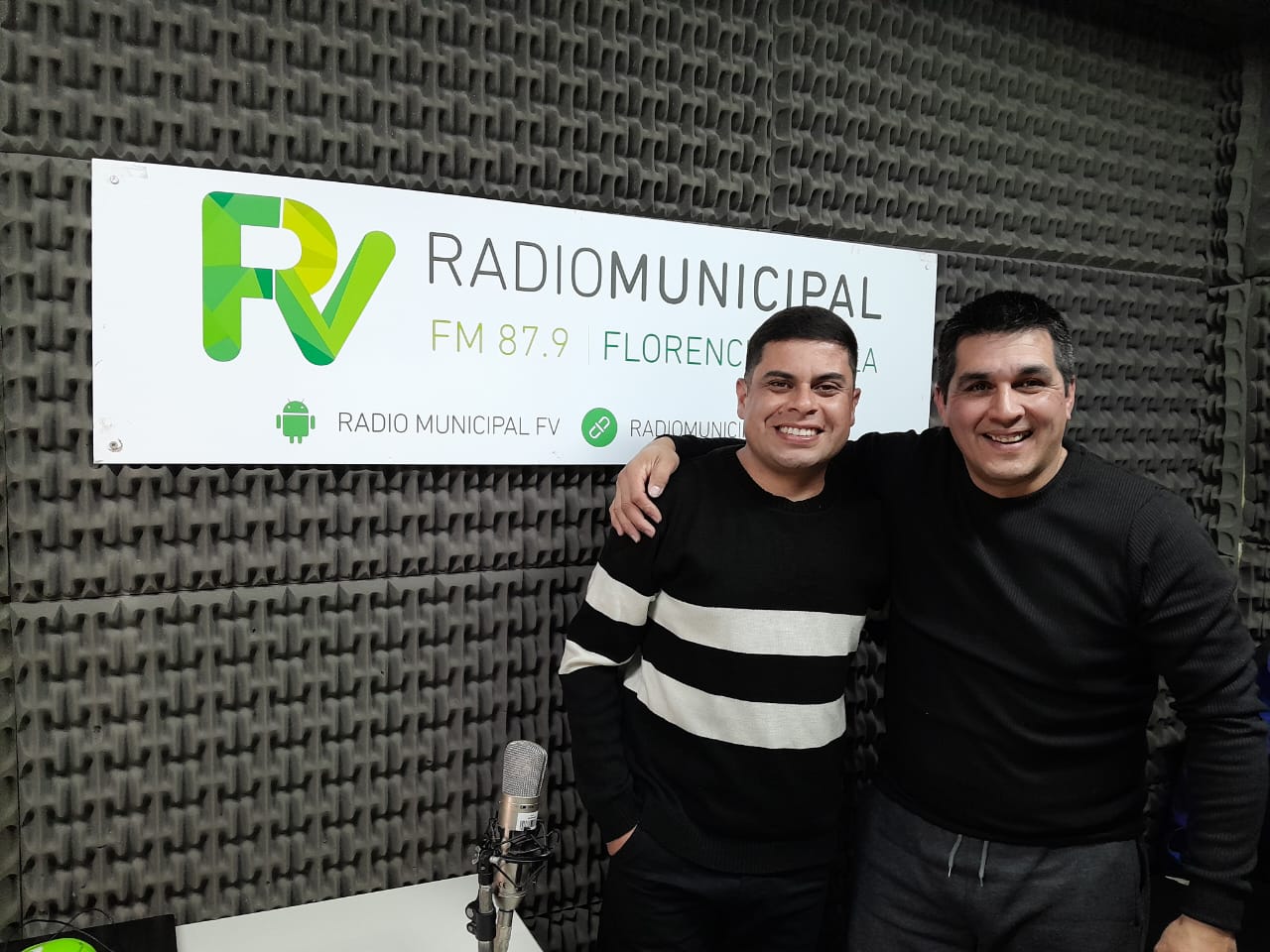 Nos visitó el artista folklórico Ariel Noguera